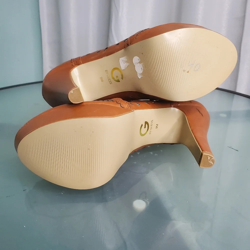 Womens Guess Peep Toe Platform with Laser Cut Design Brown Sz 9 - Picture 4 of 8